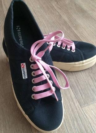 Кросівки superga