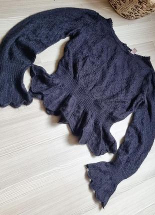 Мохеровый нежный свитер в узор с баской вязаный чёрный2 фото