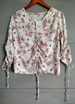 Блуза в цветочек. кофточка на кулисках, завязках.
