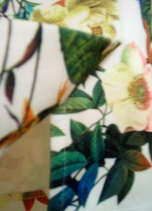 Платье футляр ,в цветочньій принт8 фото