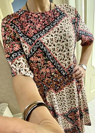 Сукня в квітковий принт з натуральної тканини від f&f