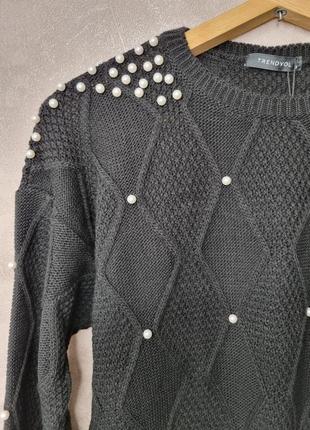 Вязаный свитер с жемчужинами4 фото