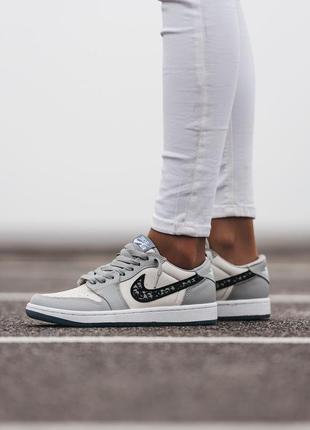 Женские кроссовки nike air jordan 1  grey white 37-38-406 фото