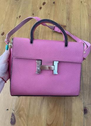 Розовая сумочка малиновая с ремешком4 фото