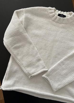 Білий светр bershka