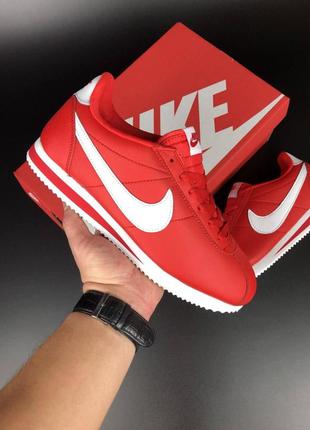 Жіночі кросівки nike cortez red and white / топові жіночі шкіряні кросівки найк / кросівки для міста найк