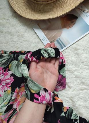 Блуза, летняя легкая блуза прямого кроя, спущенные плечи, размер s, цветочный принт2 фото