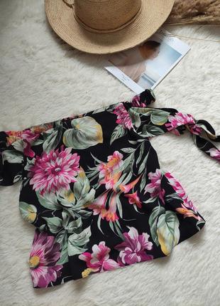 Блуза, летняя легкая блуза прямого кроя, спущенные плечи, размер s, цветочный принт1 фото