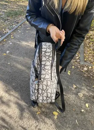 Стильный женский рюкзак сумка трансформер в стиле диор3 фото