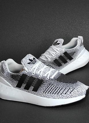 Кроссовки adidas оригинал
