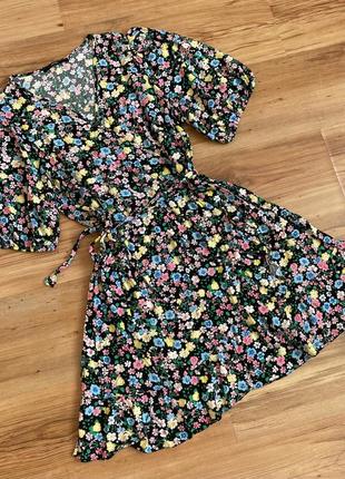 Плаття на запах з рукавами фонариками в квітковий принт l-xl