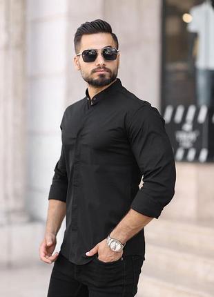 Стильная мужская рубашка приталенная