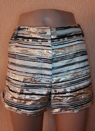 Красивые блестящие короткие женские шорты superstar