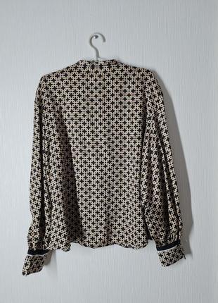 Сатинова блуза геометричний принт з хусткою richard allan x h&m7 фото