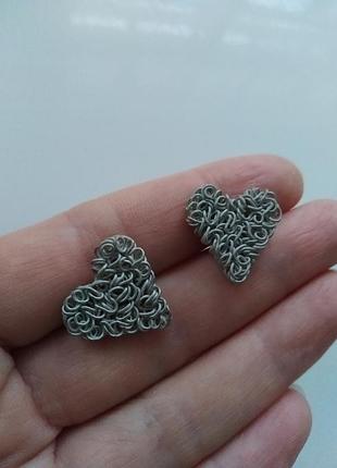 Серьги гвоздики в виде сердечка