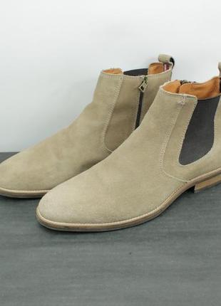 Стильні замшеві черевики челсі tommy hilfiger essential suede chelsea boot3 фото