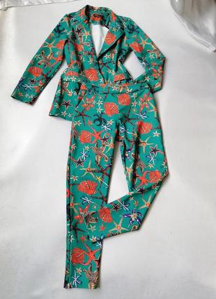 Крутой стильный яркий летний костюм брюки и пиджак блейзер крутий стильний яскравий літній костюм шт1 фото