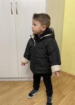 Куртка демисезонная на мальчика двухсторонняя черная и бежевая