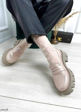 30078🌱лоферы в натуральной лакированной коже на кожаном подкладе👑