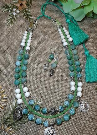 Ожерелье из агата и коралла