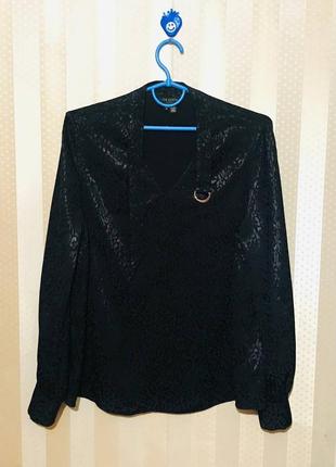 Красива чорна блуза з тваринним принтом від люксового бренда ted baker (оригінал)1 фото