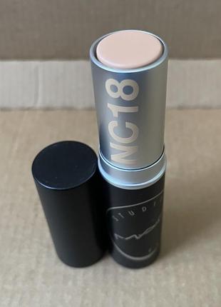 M.a.c. studio fix soft matte foundation stick тональное средство в стеку #nc18