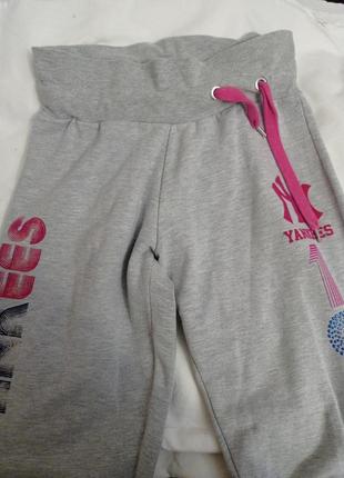 Спортивні штани на дівчинку, гарної якості