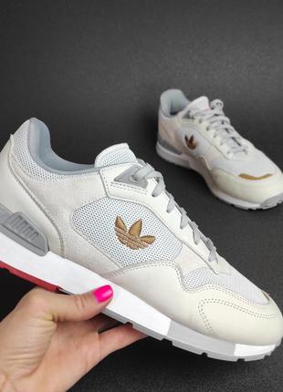 Кроссовки adidas оригинал