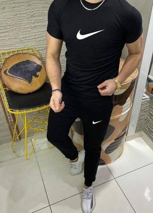 Чоловічий костюм nike