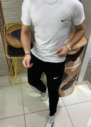 Чоловічий костюм nike