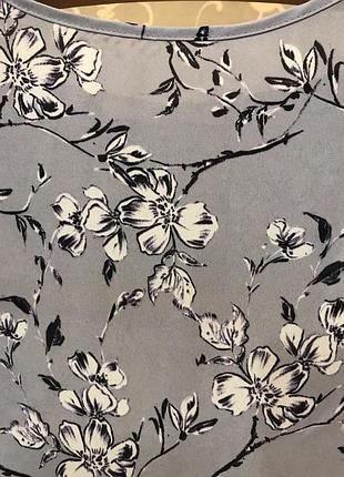 Дуже красива та стильна брендова блузка у кольорах 20.