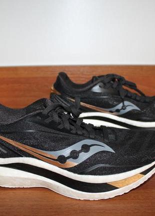 39 saucony endorphine оригінальні  бігові кросівки7 фото