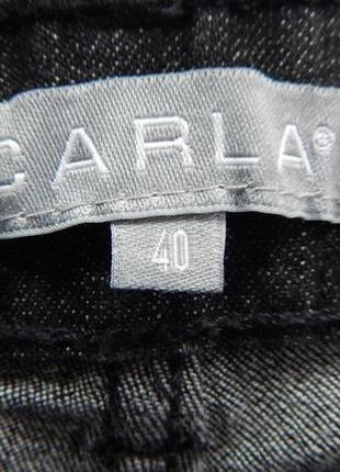 Женские черные джинсы с вишивкой на карманах carla5 фото