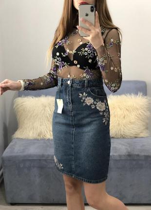 Юбка с вышивкой peacocks