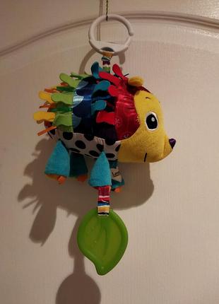Развивающая игрушка ежек хью. lamaze. 9