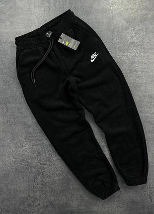 Спортивные штаны nike