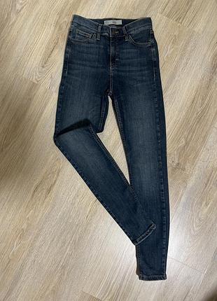 Джинсы скинни с высокой посадкой
