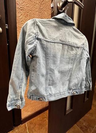 Джинсовый пиджак для девочки (116 размер)5 фото