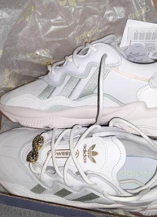 Кроссовки adidas ozweego женские