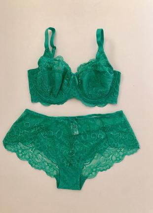Кружевной комплект