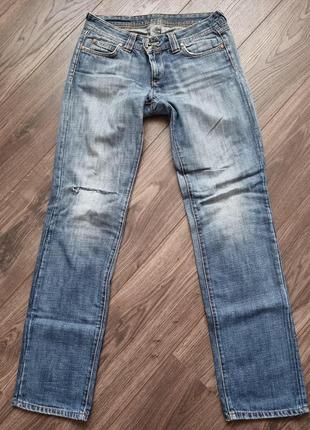 Продам женские джинсы с вышитыми карманами р.44-462 фото