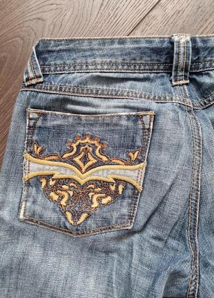 Продам женские джинсы с вышитыми карманами р.44-465 фото