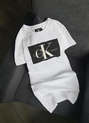 Cтильне базове брендове плаття calvin klein