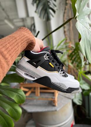 Кросівки nike air jordan 4 black/white nik-0361
