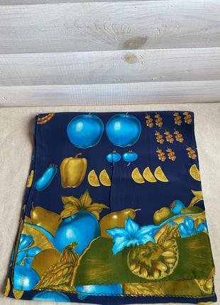 Шелковый шарф