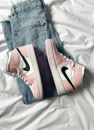 Кроссовки nike air jordan 1 mid "barely rose"