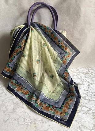 Батистова хустка fisba stoffels