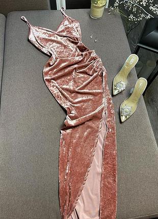 Платье с утягивающим эффектом