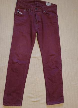 Классные плотные джинсы сливового цвета diesel darron regular slim tapered 29/32 р.