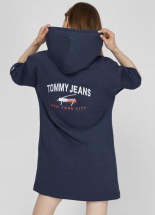 Невероятное оверсайз платье tommy jeans2 фото